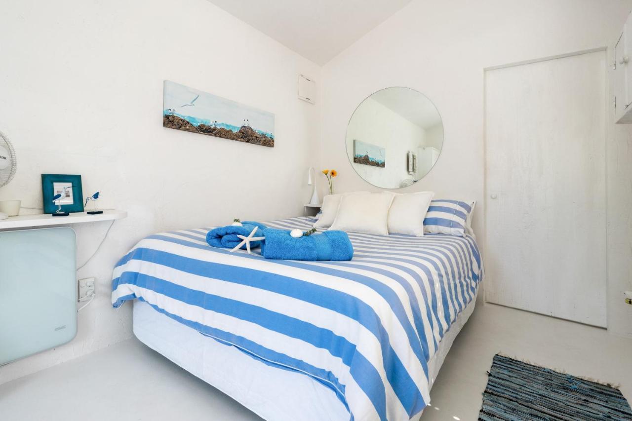 Apartament Boatsheds On The Bay, Waiheke Island Ostend Zewnętrze zdjęcie