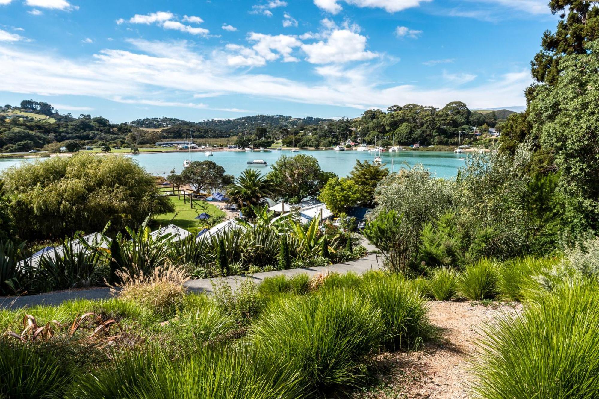 Apartament Boatsheds On The Bay, Waiheke Island Ostend Zewnętrze zdjęcie